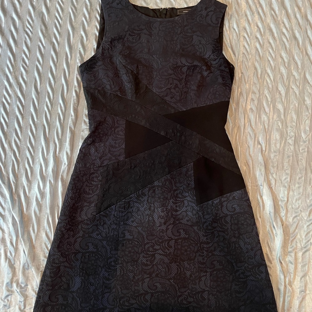 Elegant Navy Sleeveless Dress